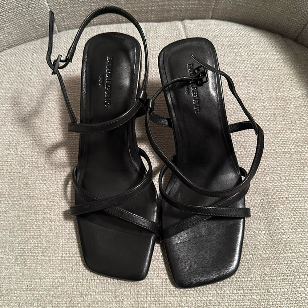 Brand New! Banana Republic Heels